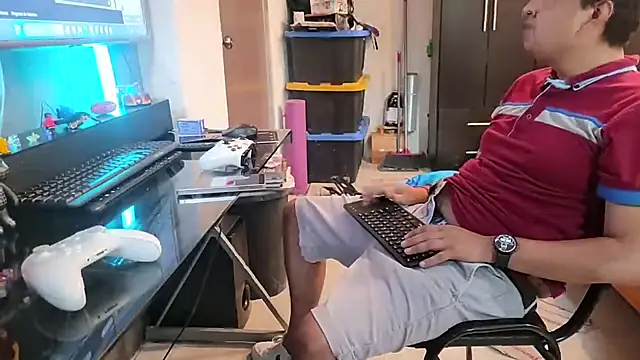 thor000089 online show from 09/28/25, 11:21