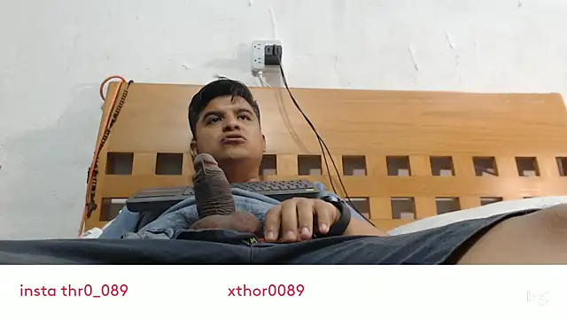 Snapshot of thor000089 chatting on 05/06/26, 01:57 thor000089 online show from 05/06/26, 01:57