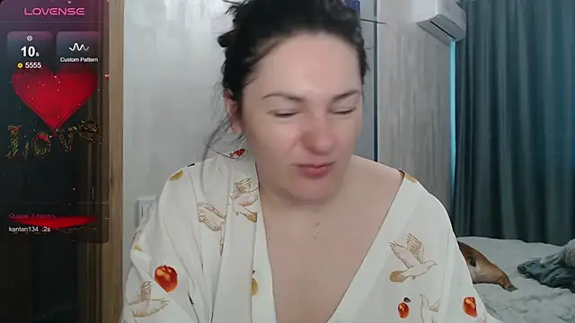 Stacy Davice online show from 09/28/25, 12:43