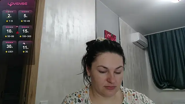 Stacy Davice online show from 10/11/25, 04:05