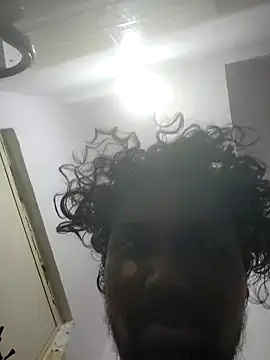 Snapshot of Mallupaiyanaachu chatting on 04/11/26, 01:04 Mallupaiyanaachu online show from 04/11/26, 01:04
