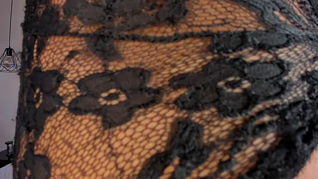 Stefhanyblow online show from 12/16/25, 05:34