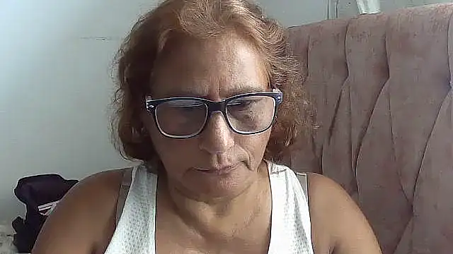 Snapshot of charrysexy1 chatting on 02/18/26, 03:52 charrysexy1 online show from 02/18/26, 03:52