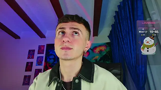 Snapshot of dimitri-bilak chatting on 12/17/24, 11:27 dimitri-bilak online show from 12/17/24, 11:27