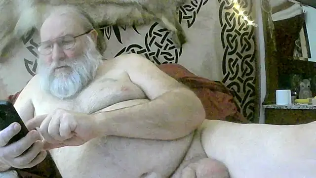 Snapshot of SexySantaC chatting on 01/03/25, 01:58 SexySantaC online show from 01/03/25, 01:58