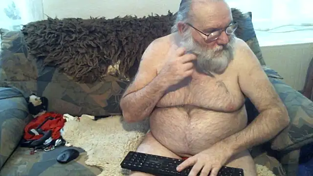 Snapshot of SexySantaC chatting on 01/29/25, 08:46 SexySantaC online show from 01/29/25, 08:46