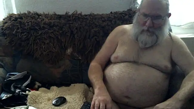 Snapshot of SexySantaC chatting on 02/09/25, 03:56 SexySantaC online show from 02/09/25, 03:56