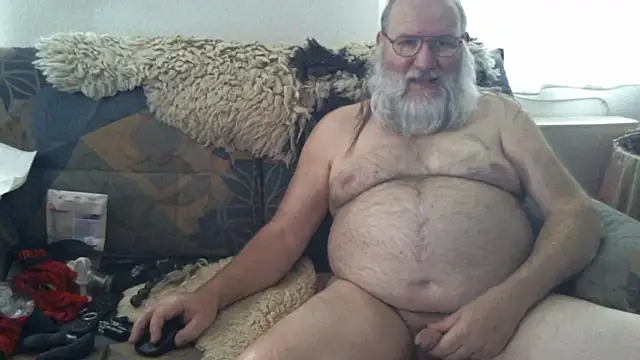 Snapshot of SexySantaC chatting on 09/16/25, 02:51 SexySantaC online show from 09/16/25, 02:51