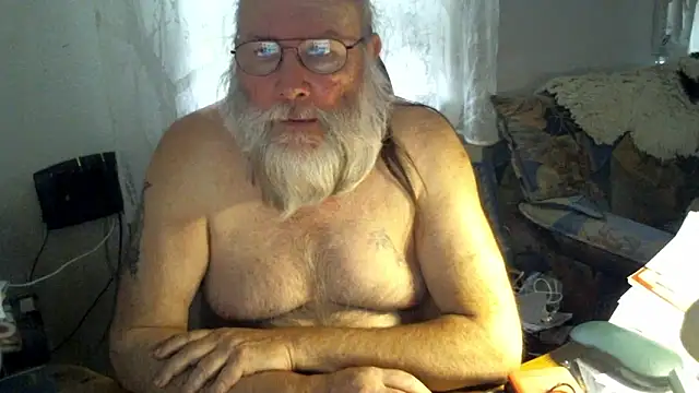 Snapshot of SexySantaC chatting on 10/08/25, 02:58 SexySantaC online show from 10/08/25, 02:58
