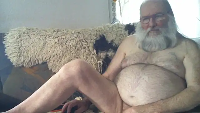 Snapshot of SexySantaC chatting on 10/28/25, 07:23 SexySantaC online show from 10/28/25, 07:23