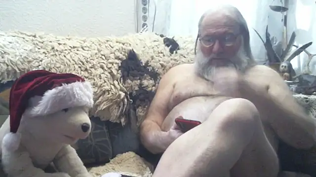 SexySantaC online show from 12/21/25, 08:05
