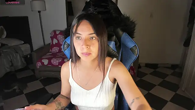 Miss Nicole online show from 03/07/25, 02:25