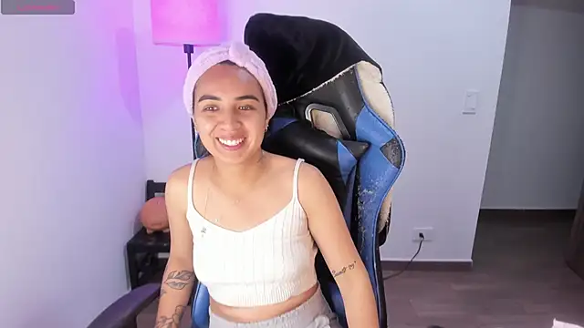 Miss Nicole online show from 11/05/25, 07:25