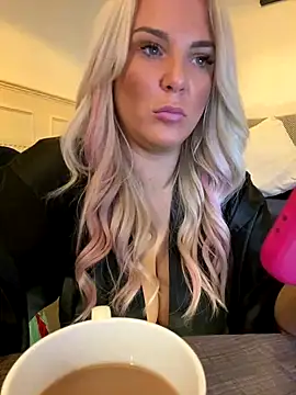 Bustyblondebabe32 online show from 11/07/25, 09:26