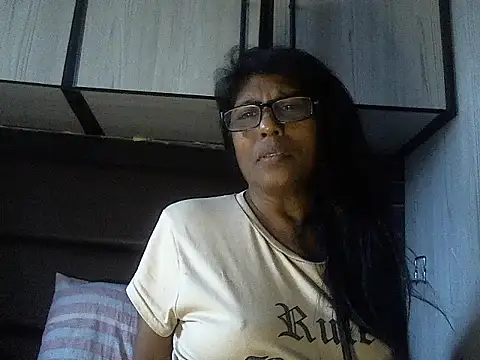 MsAttitude online show from 10/26/25, 11:27