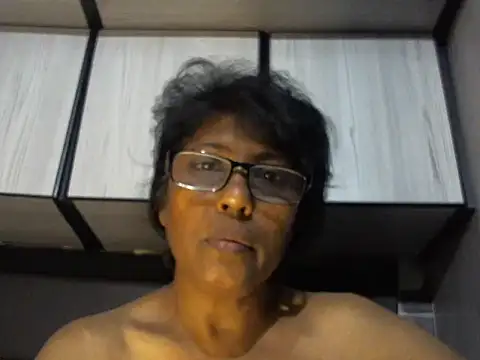 MsAttitude online show from 04/07/26, 06:47