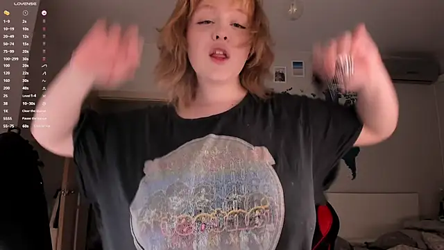 Snapshot of LisaLaas chatting on 12/03/24, 07:22 LisaLaas online show from 12/03/24, 07:22