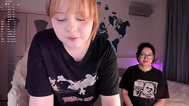 Snapshot of LisaLaas chatting on 01/24/25, 05:32 LisaLaas online show from 01/24/25, 05:32