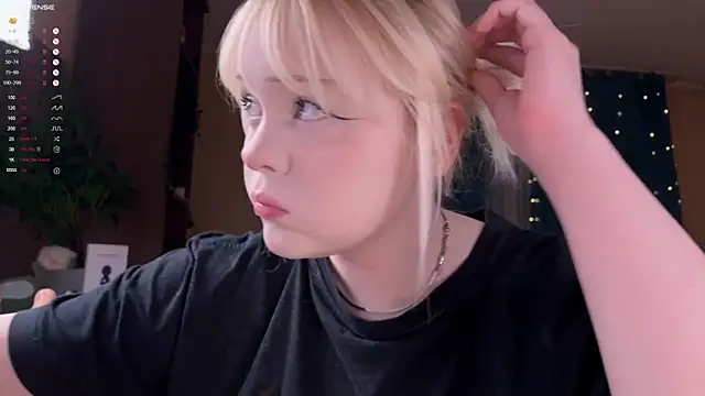 Snapshot of LisaLaas chatting on 02/28/26, 09:16 LisaLaas online show from 02/28/26, 09:16