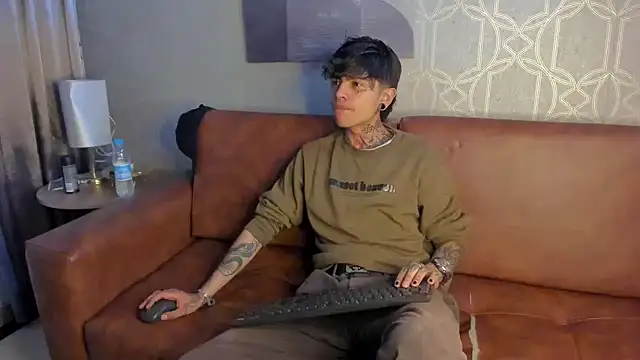 AcidMilo online show from 12/10/24, 01:00