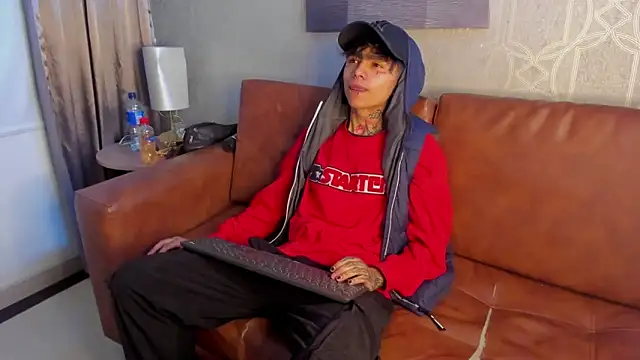 AcidMilo online show from 12/11/24, 12:34