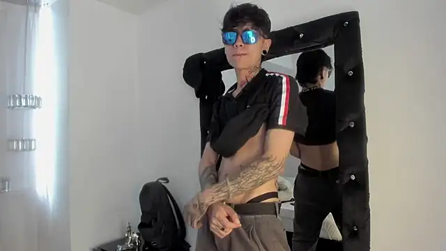 AcidMilo online show from 12/18/24, 04:06