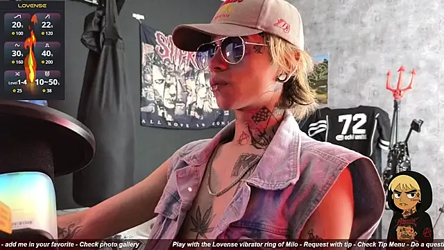 AcidMilo online show from 11/01/25, 02:52