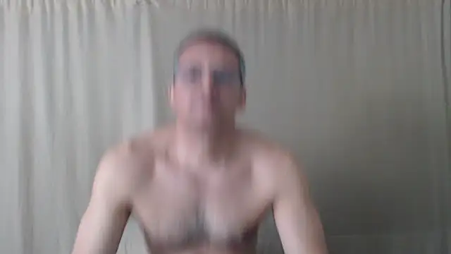 Snapshot of Daddyhot_Alejo chatting on 05/22/26, 03:50 Daddyhot Alejo online show from 05/22/26, 03:50