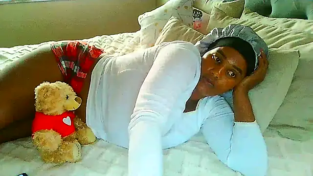 Snapshot of Charlie-Crawford chatting on 02/23/25, 04:13 Charlie-Crawford online show from 02/23/25, 04:13