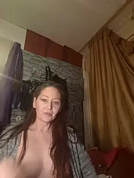 Snapshot of dominatrixredsonyja chatting on 03/17/25, 05:38 dominatrixredsonyja online show from 03/17/25, 05:38