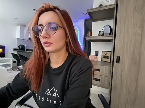 Anny Moore09 online show from 01/30/25, 03:29