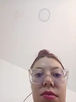 Snapshot of sophieandmarkls chatting on 01/18/26, 11:25 sophieandmarkls online show from 01/18/26, 11:25