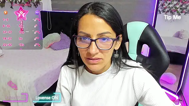 alma blue online show from 12/13/25, 10:37