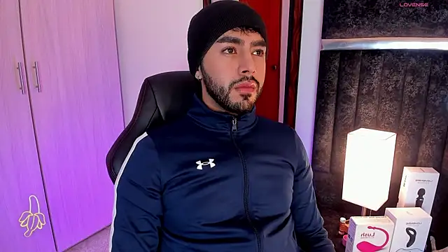 ItsMeEros online show from 02/11/25, 09:14