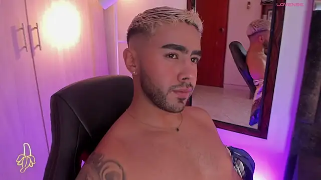 ItsMeEros online show from 09/25/25, 11:08