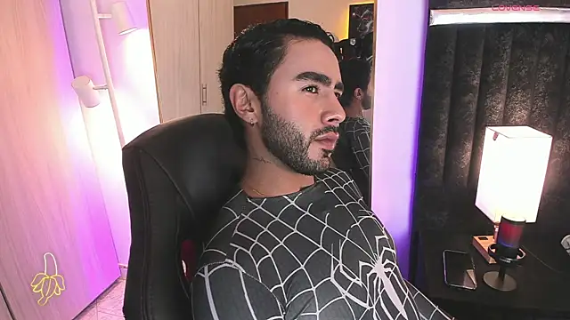 ItsMeEros online show from 03/24/26, 09:53