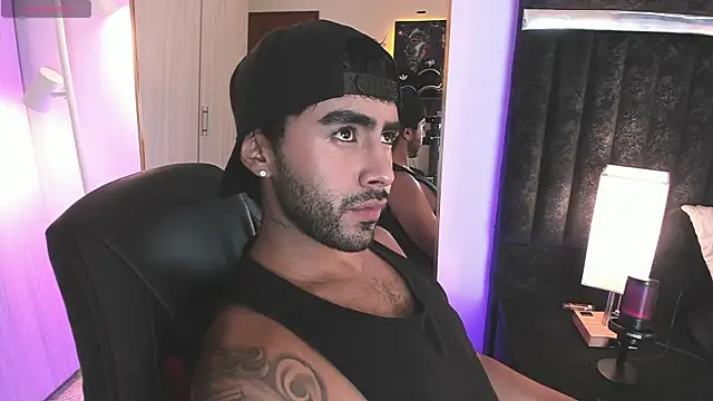 ItsMeEros online show from 04/19/26, 09:06