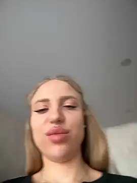 pinkstar  online show from 02/22/25, 05:55