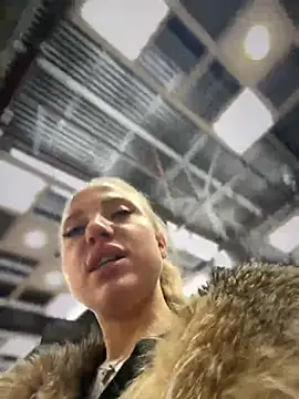 pinkstar  online show from 02/25/25, 08:36