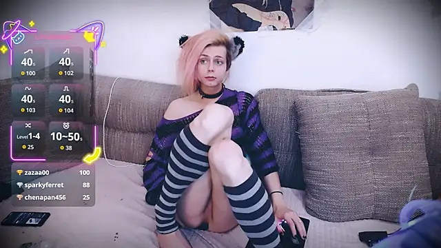 Littlepinkcat online show from 10/30/25, 10:43