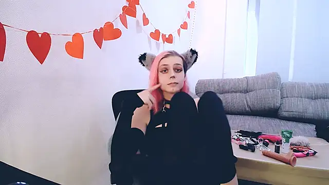 Littlepinkcat online show from 02/26/26, 11:42