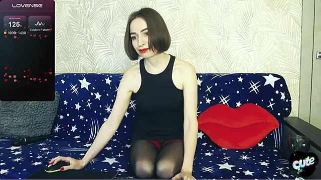 Snapshot of Millanorze chatting on 03/23/25, 02:04 Millanorze online show from 03/23/25, 02:04