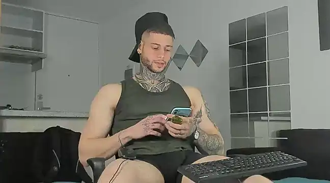  jamesleandros1 online show from 12/10/24, 10:26