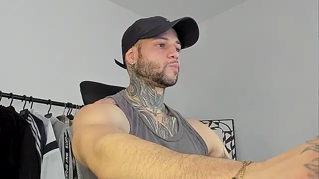  jamesleandros1 online show from 10/10/25, 07:02