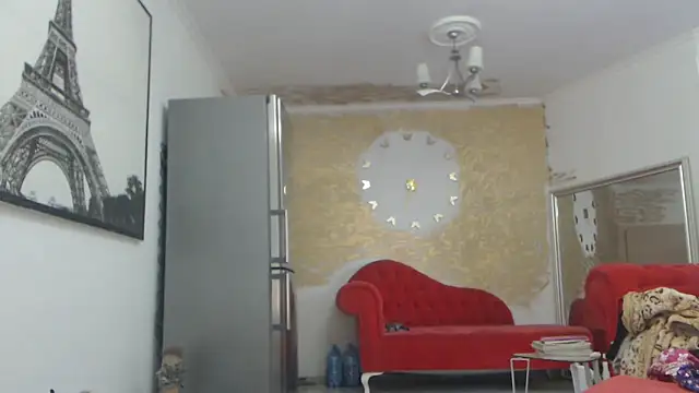 Snapshot of AnnaBellaLuckyXOXO chatting on 02/17/26, 10:01 AnnaBellaLuckyXOXO online show from 02/17/26, 10:01