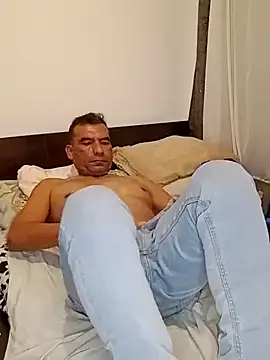 Daddy1972 online show from 02/13/25, 08:03