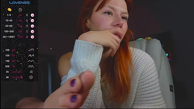 Snapshot of Juliette_Sunshine chatting on 03/12/25, 08:08 Juliette Sunshine online show from 03/12/25, 08:08