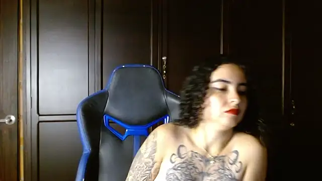 jaydensalvatore  online show from 10/31/25, 10:44