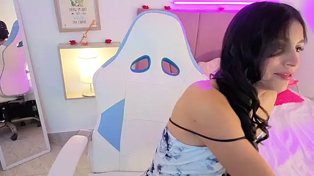 PIA STONE online show from 09/12/25, 09:15