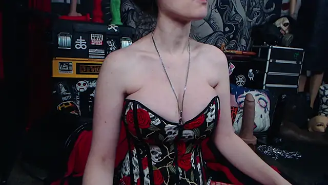 Snapshot of Silentmary chatting on 03/10/25, 12:26 Silentmary online show from 03/10/25, 12:26